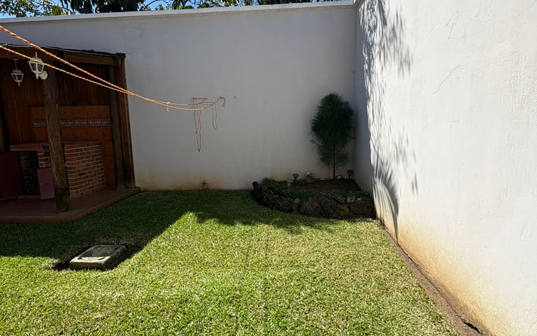 Casa en Alquiler Colonia Lourdes zona 17 - Miniatura 16
