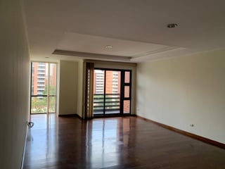 Apartamento en venta edificio Zona 10 Guatemala - 3
