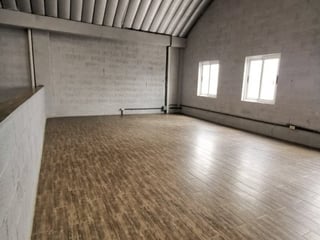 OFIBODEGA EN VENTA DE 3 NIVELES ADENTRÓ DE GARITA - Image 1