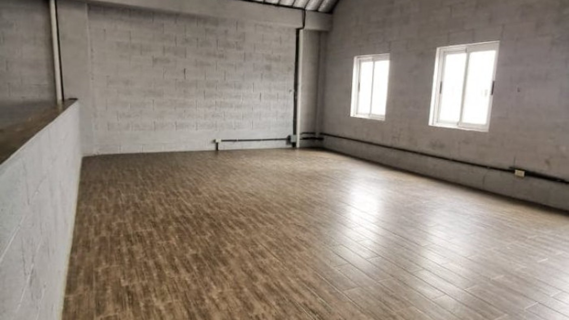 OFIBODEGA EN VENTA DE 3 NIVELES ADENTRÓ DE GARITA