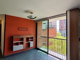 Apartamento en Venta Edificio Mariscal Uno Uno Zona 11 - Image 2