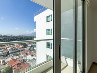 Vendo Apartamento en Edificio Condado La Villa, Zona 14 - Image 1