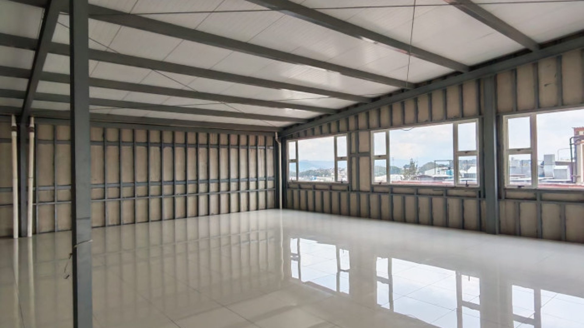 Rento Oficina Comercial zona 12 Plaza Canada - Miniatura 14