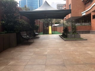 Apartamento de 2 habitaciones amueblado, zona 10 - Image 18