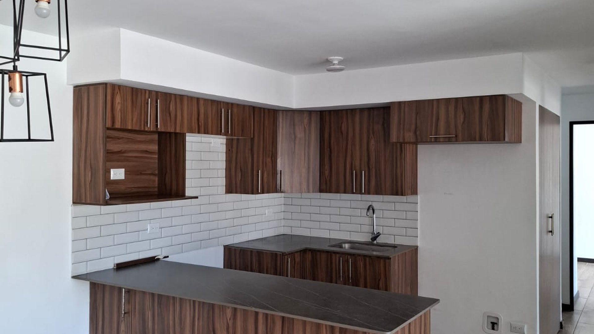 Apartamento en Renta Cento Santa Catarina Pinula - Image 1