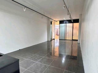 LOCAL COMERCIAL EN VENTA📍 Galerías La Pradera, Zona 10 - 2