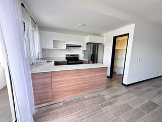 Apartamentos en renta en Edificio Segheria zona 14 - 2