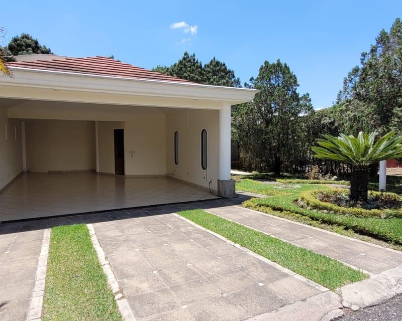 Preciosa Casa En Venta En Condominio San Angel, San José Pinula