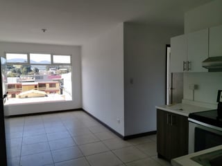 Se vende apartamento para inversión en zona 7 Rentado - 2