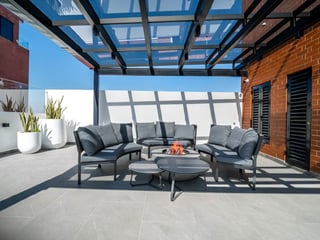 Apartamento con Jardín en Renta en Zona 10 - 4