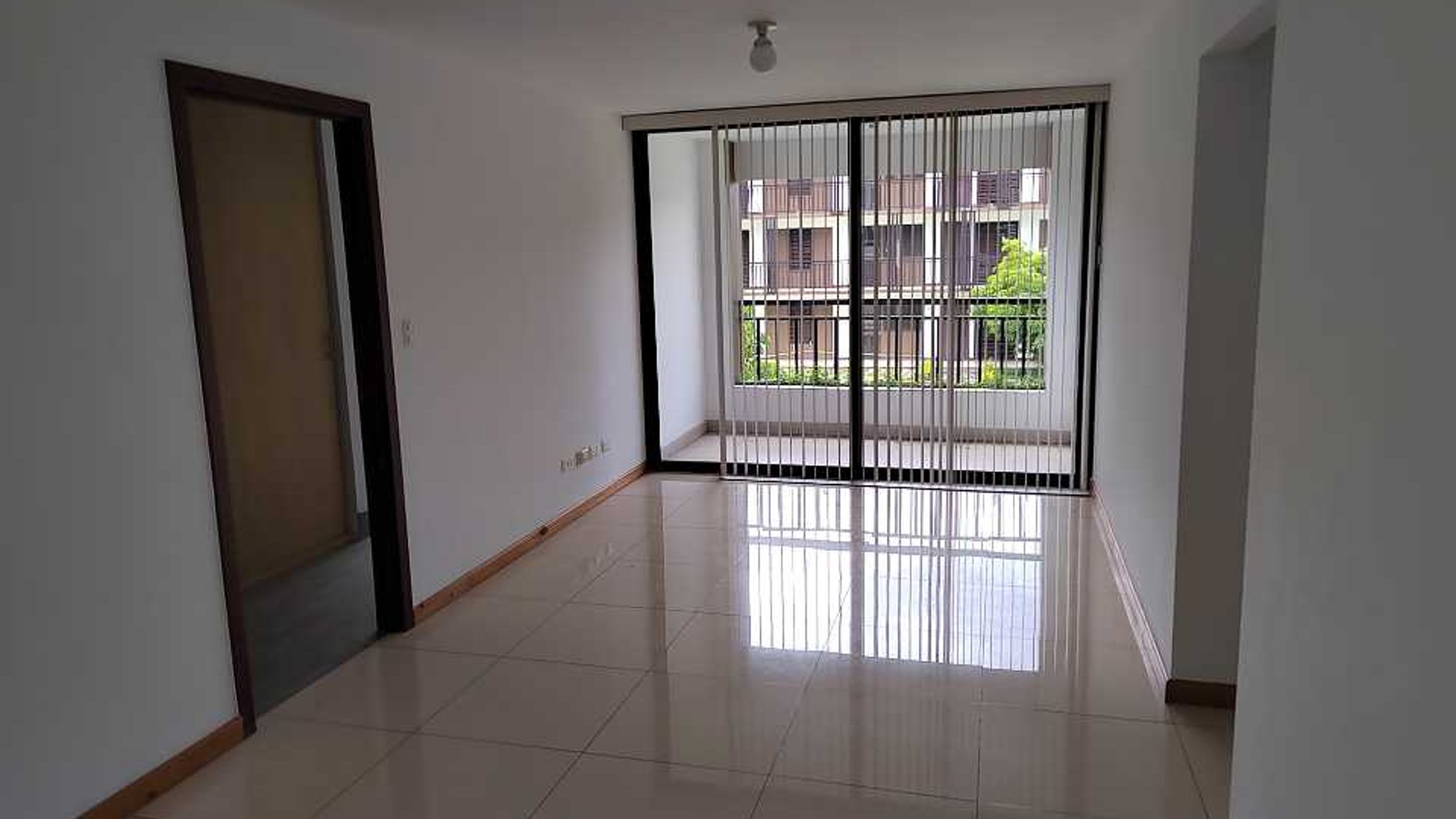 La Floresta zona 7 - Image 1