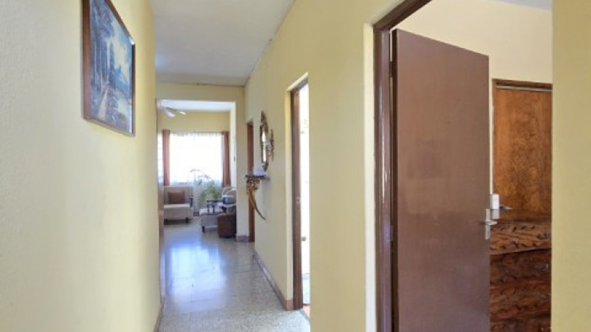 Casa Sola Residencial en Venta Zona 5 Ciudad Guatemala - Miniatura 8