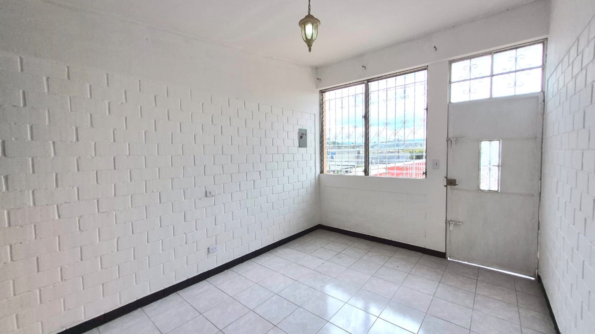VENTA Casa Zona 18 Colonia Atlántida  - Miniatura 7
