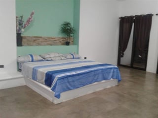 Casa y Terreno en Venta frente a la playa en Monterrico - 5