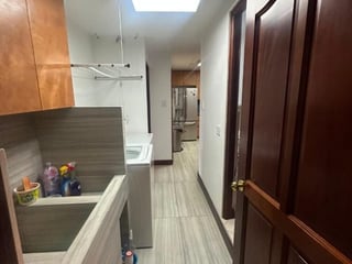 Alquilo Apartamento Amueblado en Zona 10 Nivel Alto - 5