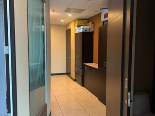 OFICINA EN VENTA – TORRE PRADERA, ZONA 10 - 2