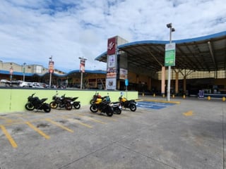 Local Comercial en Venta Plaza San Rafael Zona 18 - 5