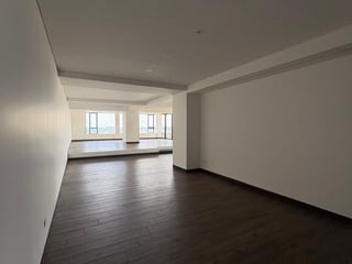 Penthouse en Venta – Edificio Milenia, Zona 10 - 5