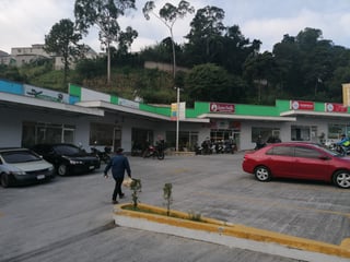 Se  renta local en Plaza  Comercial Prisma - 2