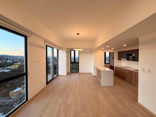 Apartamento en Renta en zona 10 (salida UFM) - Image 1