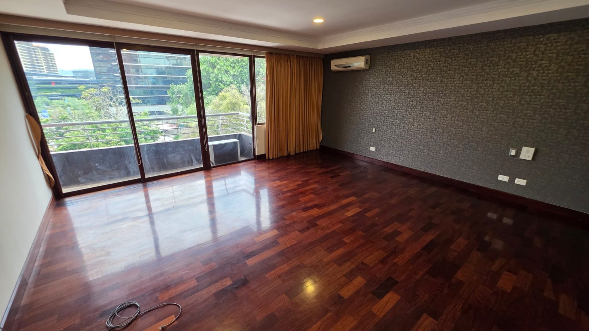 Apartamento en renta en Santa Maria zona 10 ref-6150