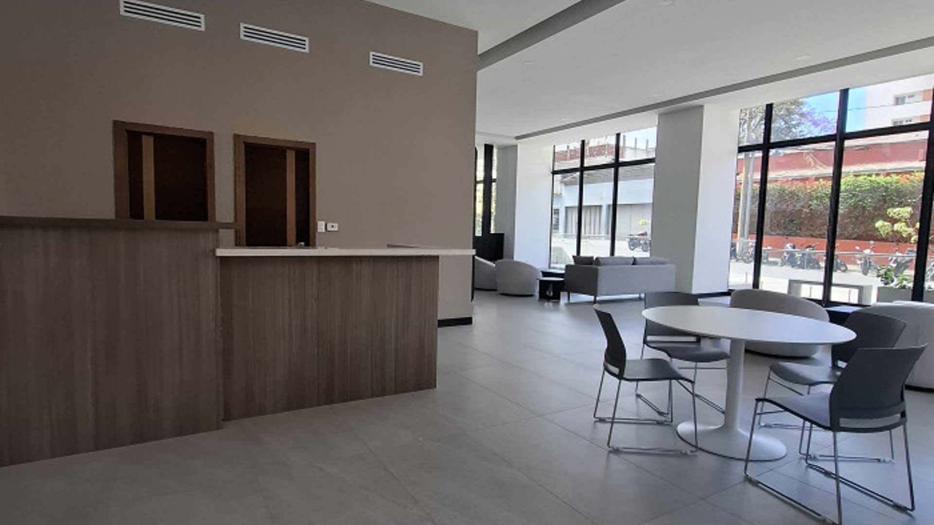 Apartamento Nuevo en venta en zona 10 Guatemala - Miniatura 12