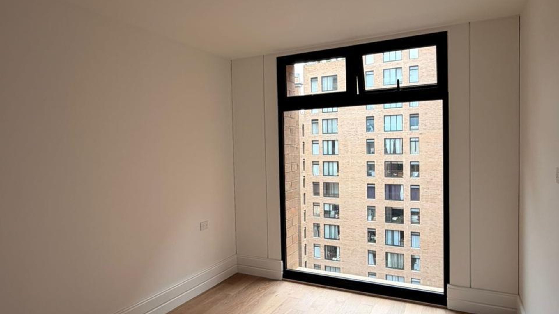 Apartamento en renta en zona 5 Céntrico - 3 habitaciones Ref-5980 - Miniatura 5
