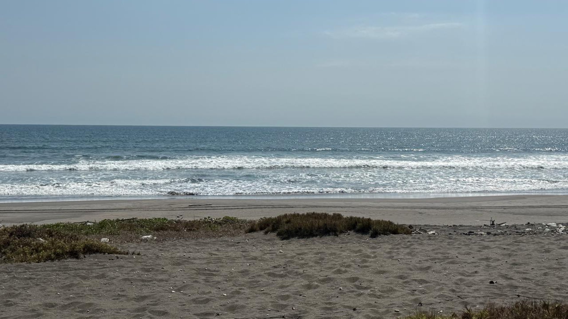 EL PAREDON FRENTE AL MAR TERRENO EN VENTA, EXCELENTE OPORTUNIDAD - Image 1