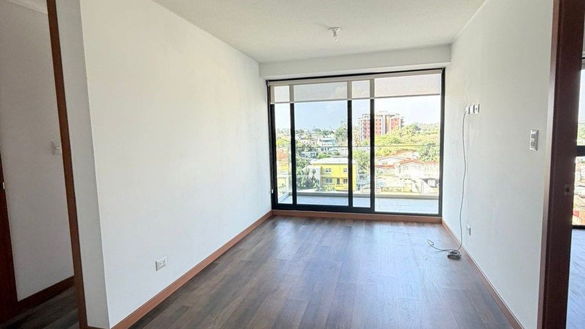 Apto en renta zona 11 - Miniatura 4