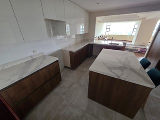 Apartamento Remodelado 4 Habitaciones 3 parqueos Oakland Zona 10 R-304 - 3