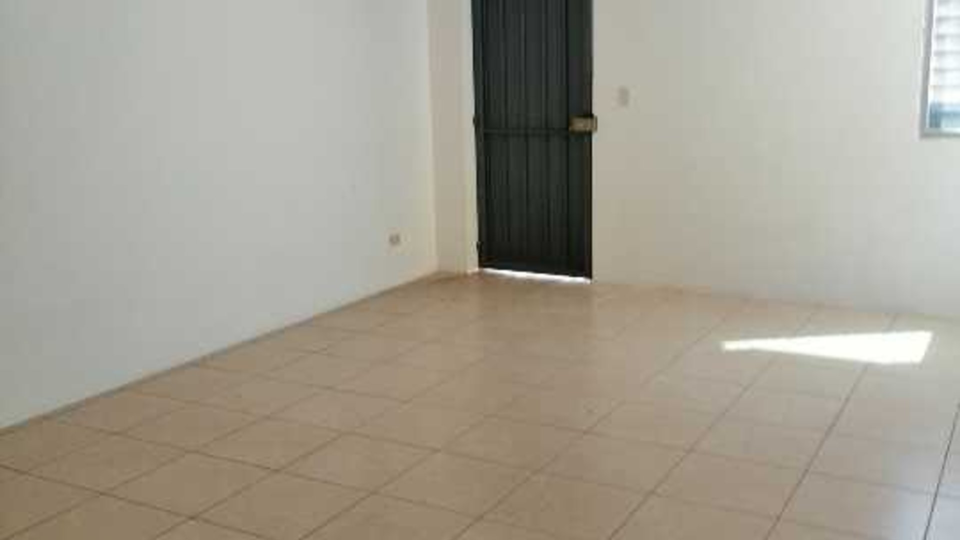 Alquilo Bodega Av. La Brigada - Miniatura 6