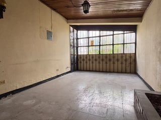 Casa en Renta a 1/2 cuadra de Calz. Roosevelt, Zona  12 Guatemala - 3