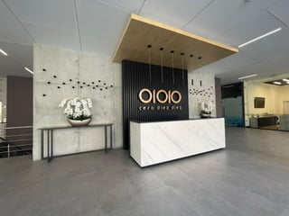 📍 OFICINA EN RENTA – 55 M² + 1 PARQUEO | EDIFICIO 01010 | ZONA 10 - 2