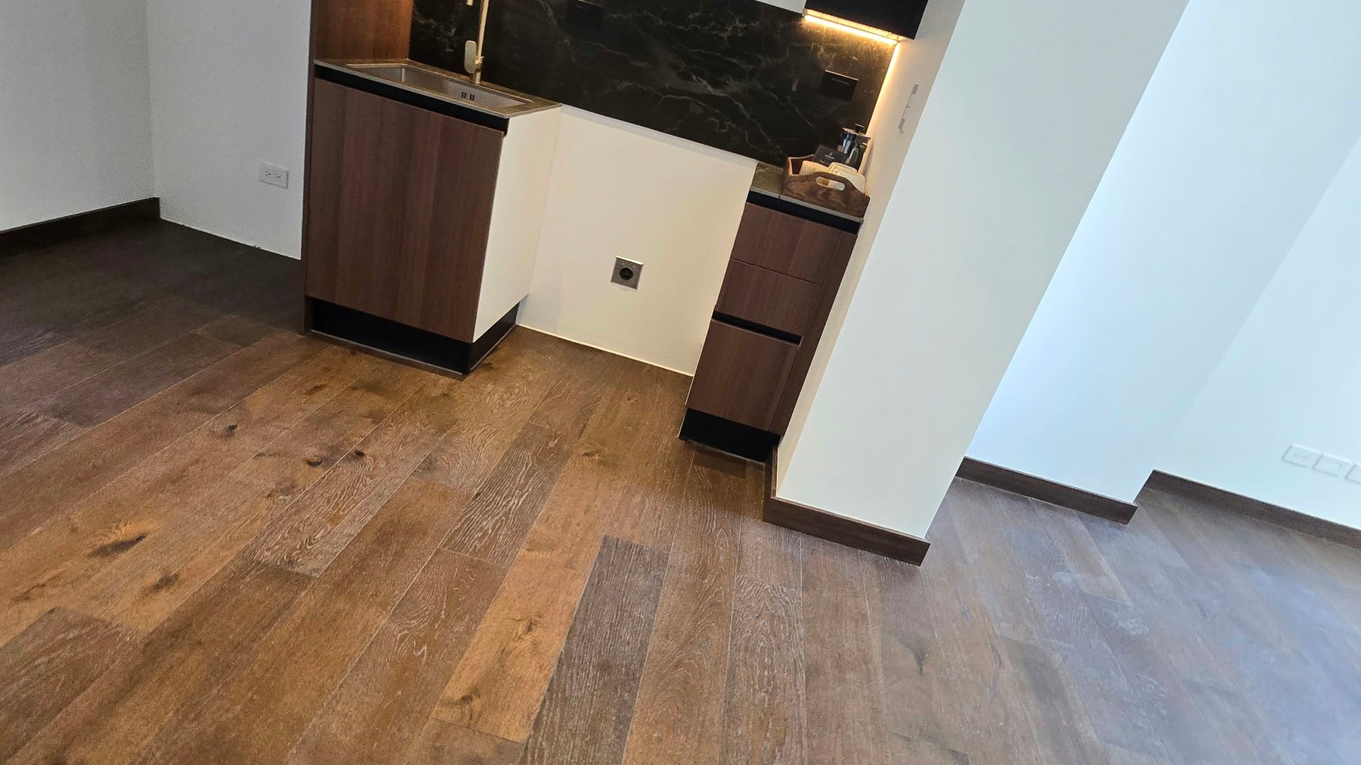 Bello Apartamento En Venta De 1 habitación En Edificio Atarah,Zona 10