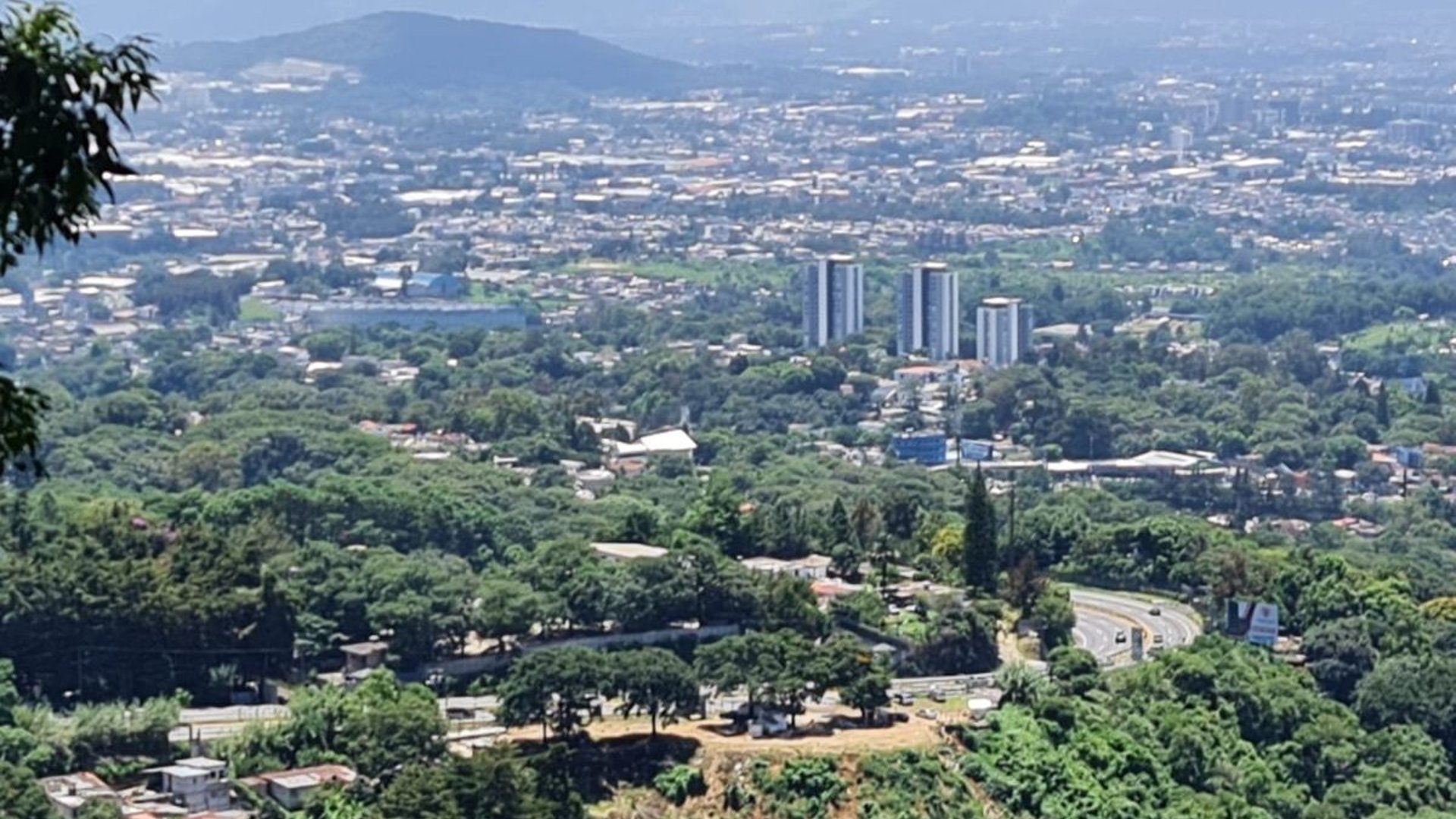 2 Terrenos en VENTA, km. 21.5 carretera a Antigua Guatemala, en Condominio