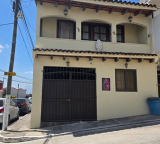Casa en Venta zona 10 Mixco Villas  Palermo