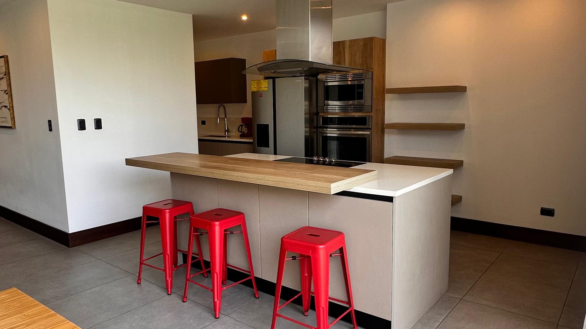 Precioso apartamento de 2 niveles con jardín en ZEN zona 16