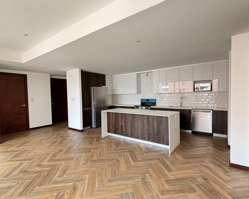 Apartamento en Renta en Edificio – Zona 10 | Moderno y Amplio