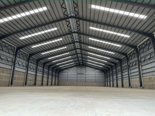 SE RENTAN 2 BODEGAS EN COMPLEJO INDUSTRIAL* *Km.67.5 Escuintla - 5