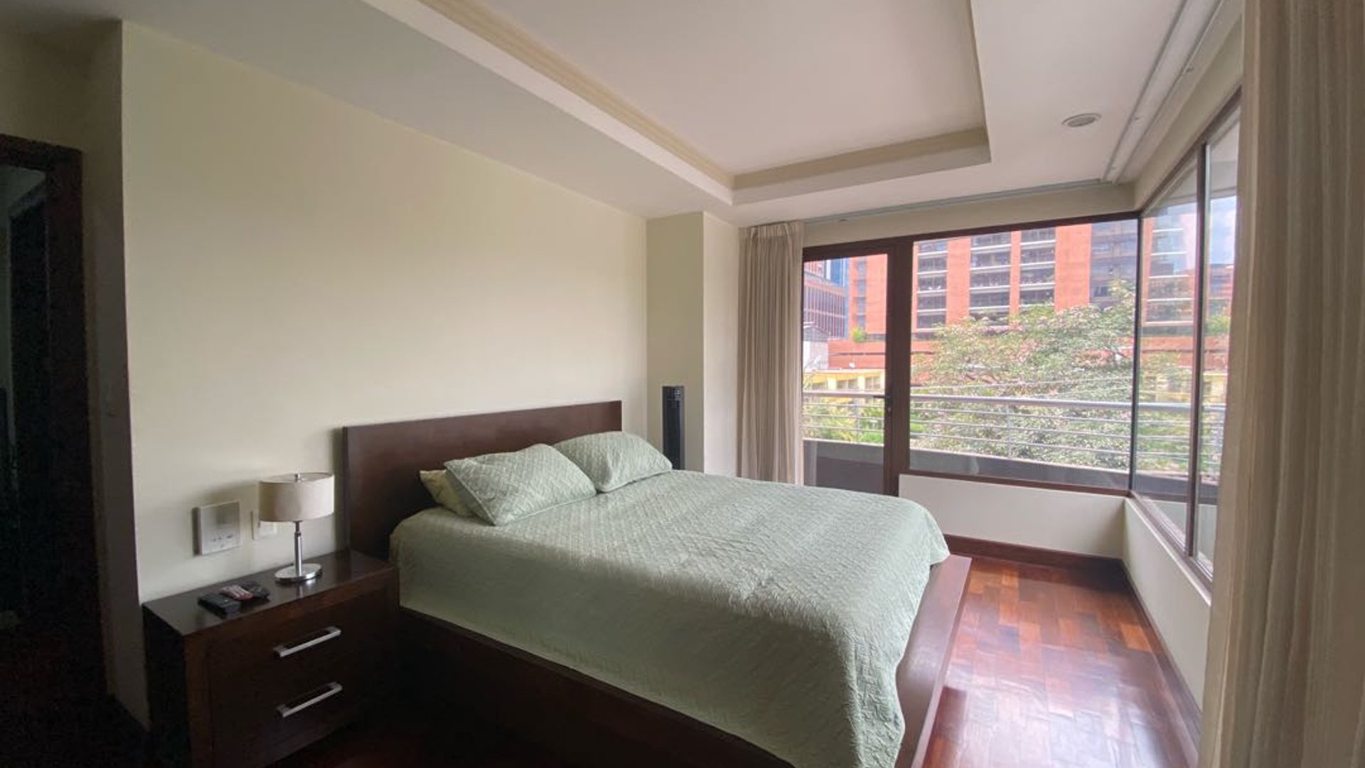 Apartamento amueblado de 2 hab en alquiler Santa María zona 10 - Miniatura 8