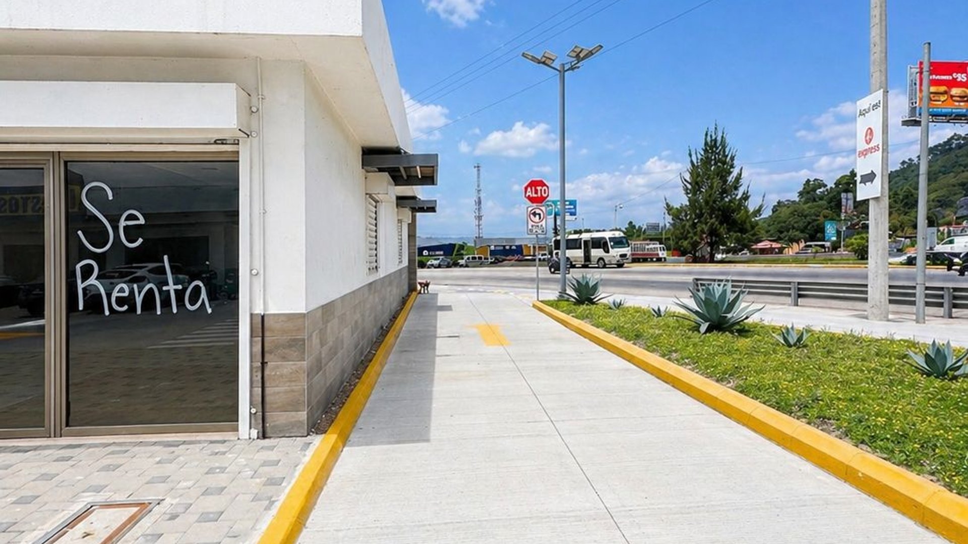LOCAL CON AUTOSERVICIO EN RENTA, TEJAR CHIMALTENANGO