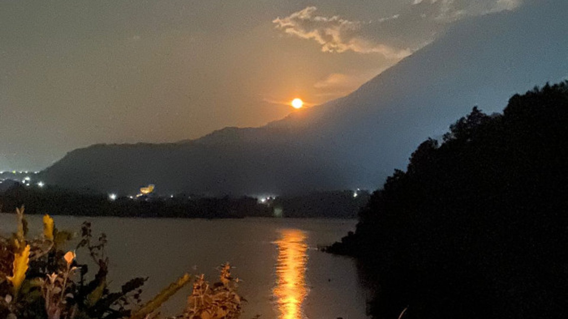 Terreno en venta en Aldea Chuitinamit Santiago Atitlán - Miniatura 5