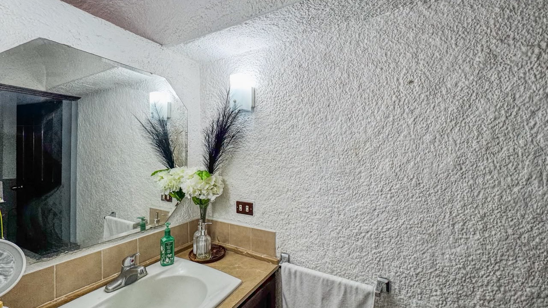 VENTA DE CÉNTRICO APARTAMENTO - EL FERROL, ZONA 15 - Miniatura 6