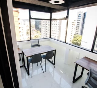 Oficina en alquiler, Reforma Montufar. 