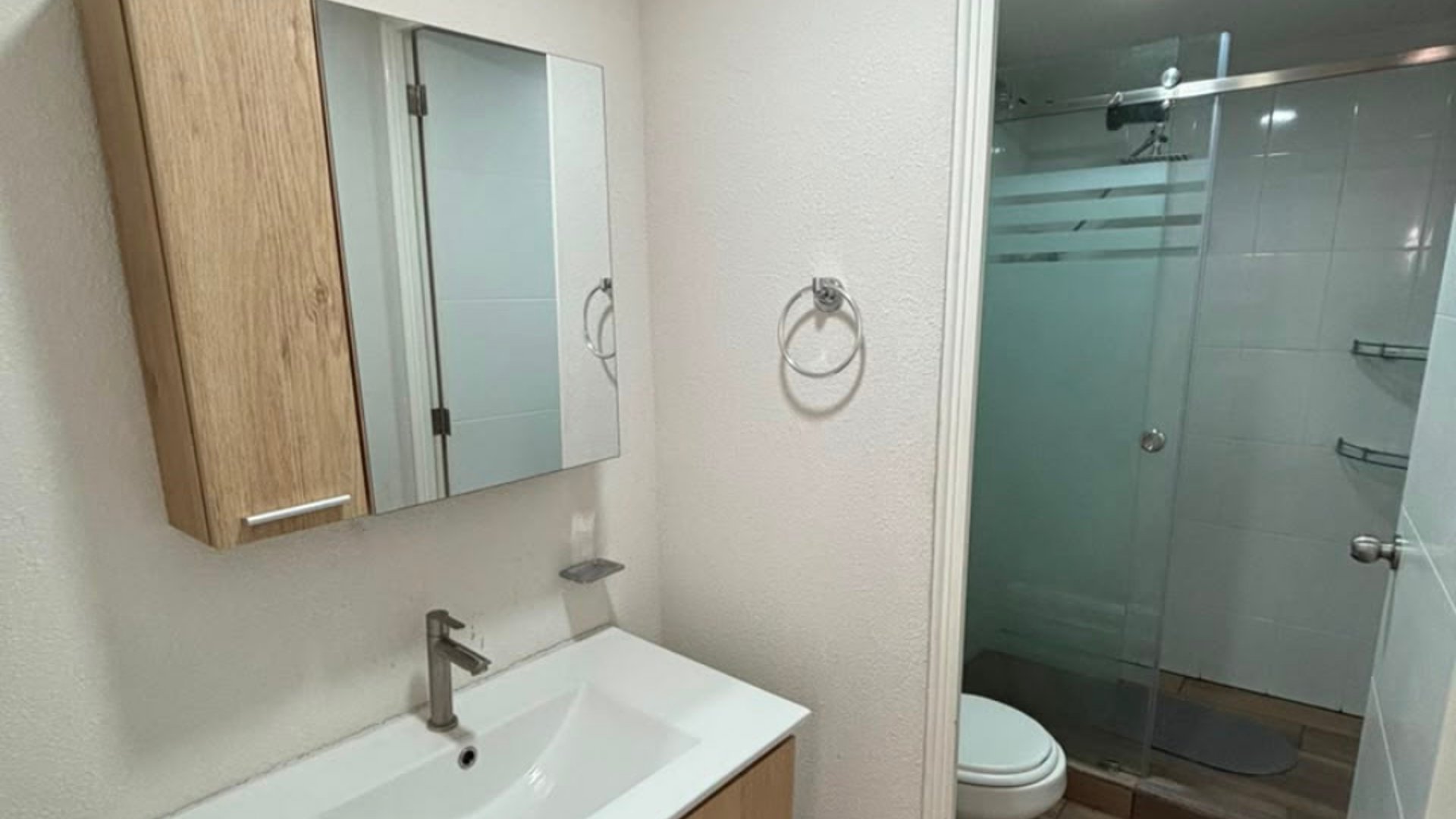 #VENDO APARTAMENTO AMUEBLADO EN LARES 16, ZONA 16 - Miniatura 2