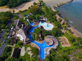 CASA EN VENTA Y RENTA EN AMATIQUE BAY - 2