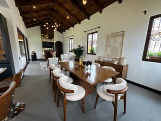 Venta de casa en Antigua,  Bellas vistas a los volcanes - 2