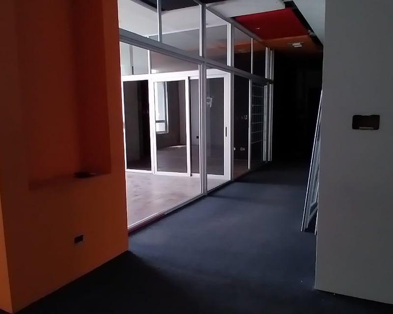 Oficina en venta, Centro Empresarial Los Proceres.