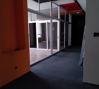 Oficina en venta, Centro Empresarial Los Proceres.