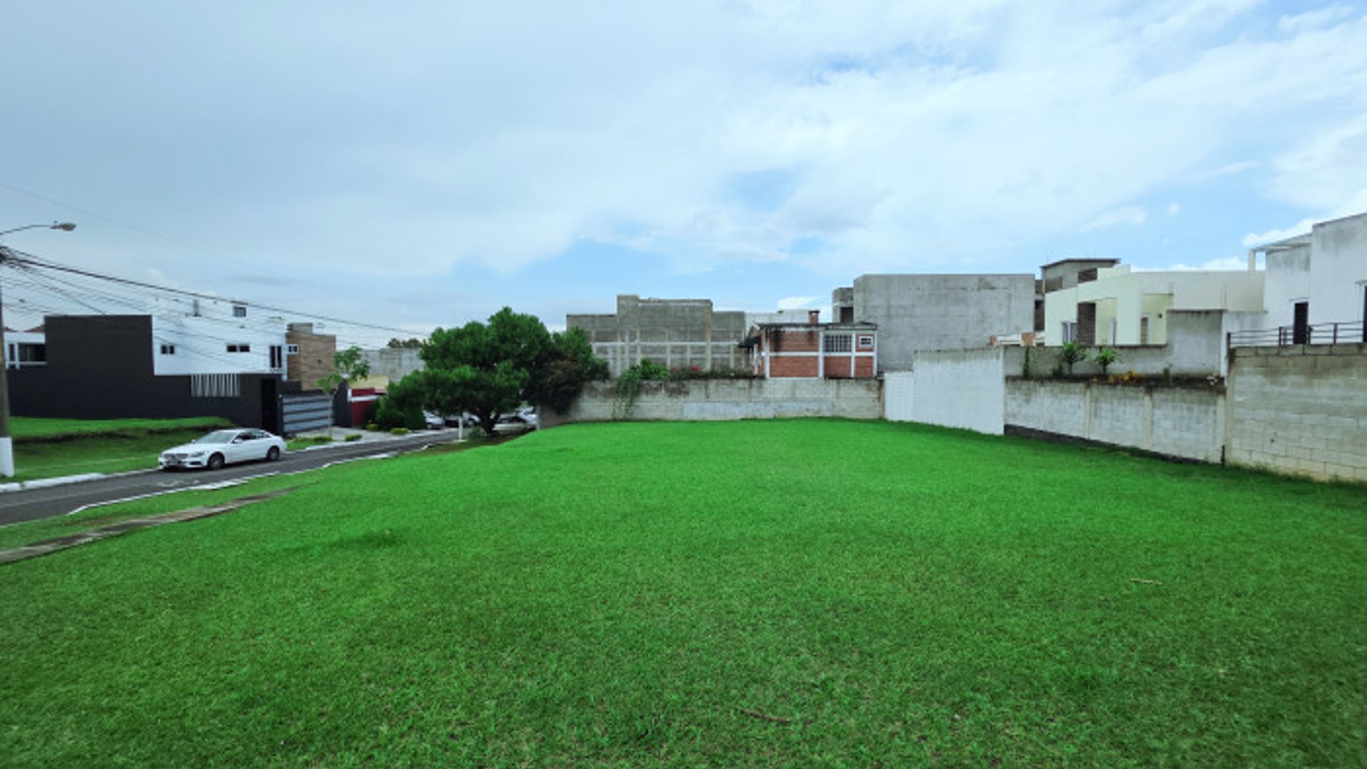 Terreno en Venta en Hacienda Real Zona 16 - Miniatura 3